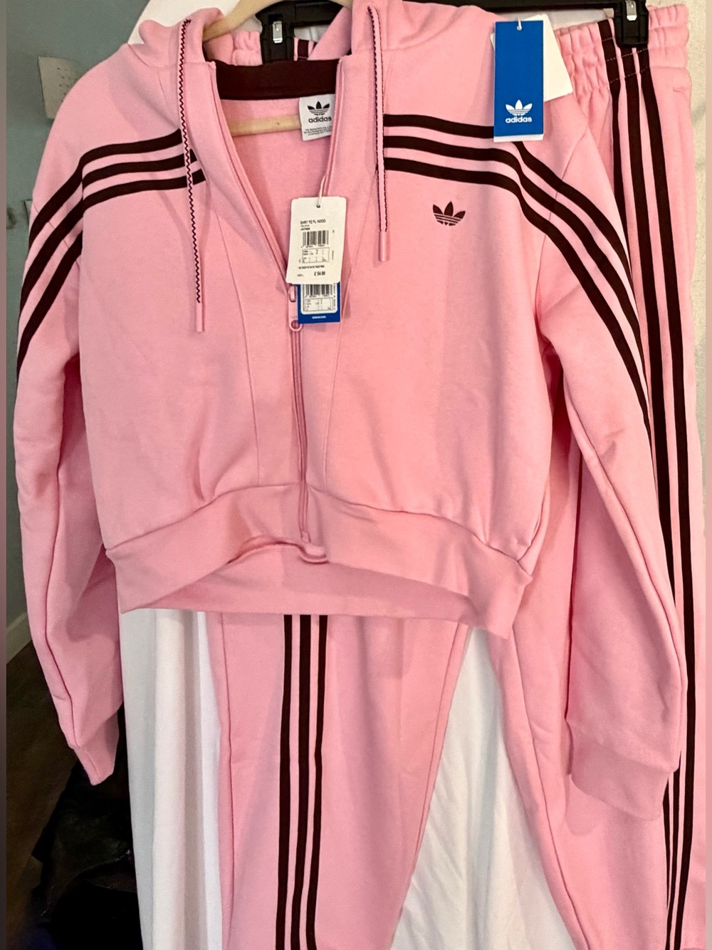 Adidas women Pink/ brown three stripe set